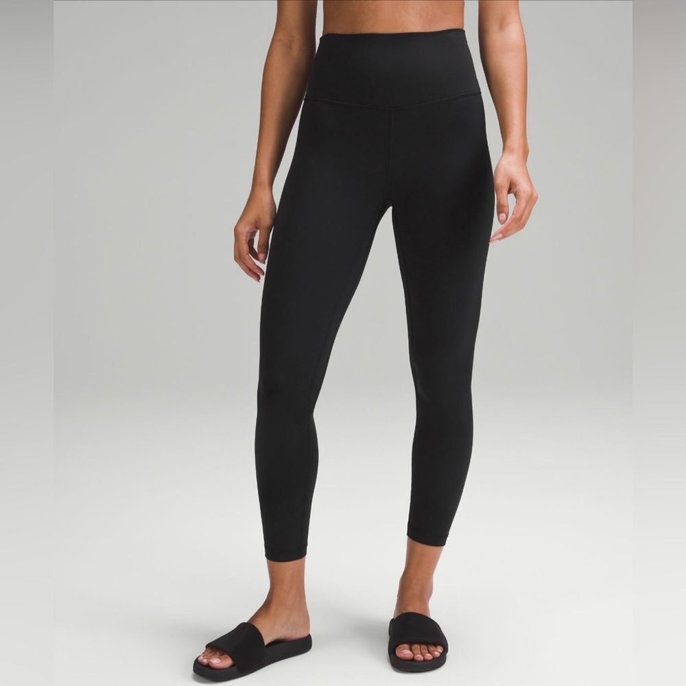 Lululemon align high rise SIZE 8 COLOR BLACK 25”